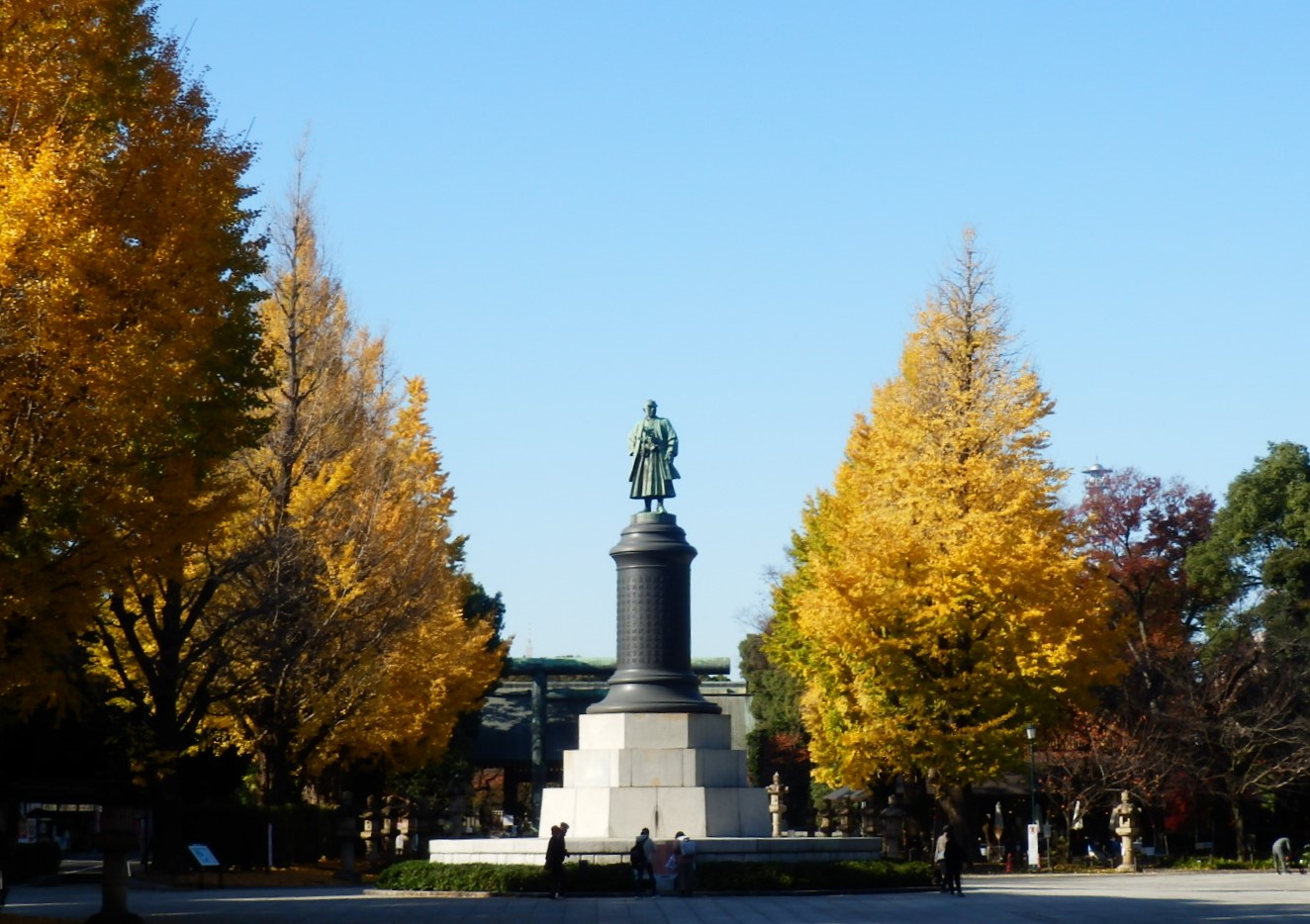 PC040004