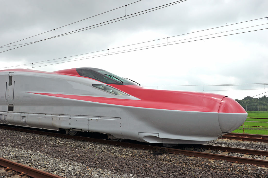 初の 赤い新幹線 秋田新幹線e6系 スーパーこまち いよいよデビュー まとめの穴 初の 赤い新幹線 秋田新幹線e6系 スーパーこまち いよいよデビュー まとめの穴