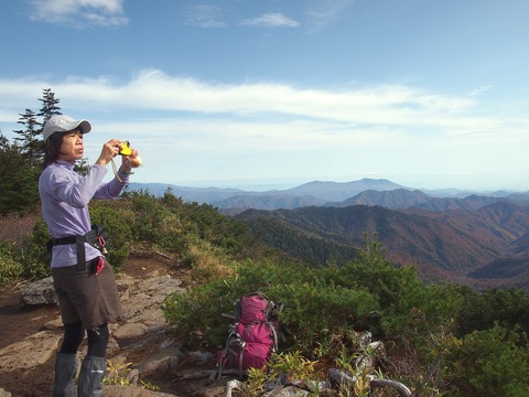 121 こちらが東。ちょっと右に高原山。