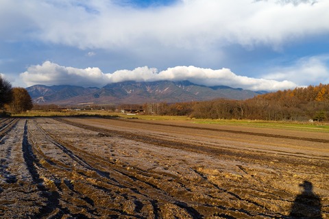 101 八ヶ岳にはガスが懸かっていた。