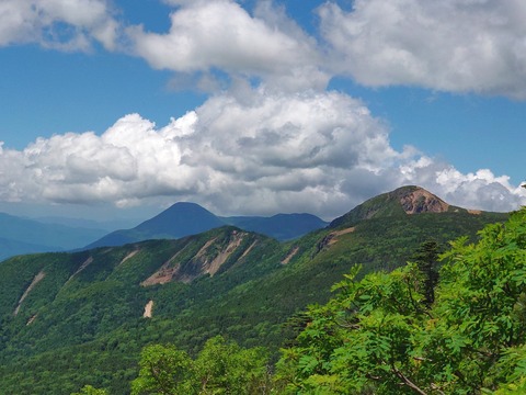 024 (B班)こちらは西天狗岳と蓼科山。