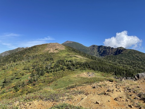 132 もう岩手山も見納めか。