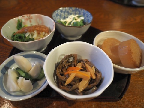 175 今宵も山菜､野菜たっぷり。