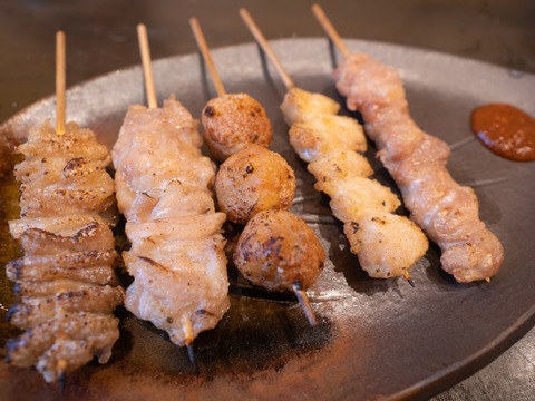 44 焼き鳥盛り合わせ。