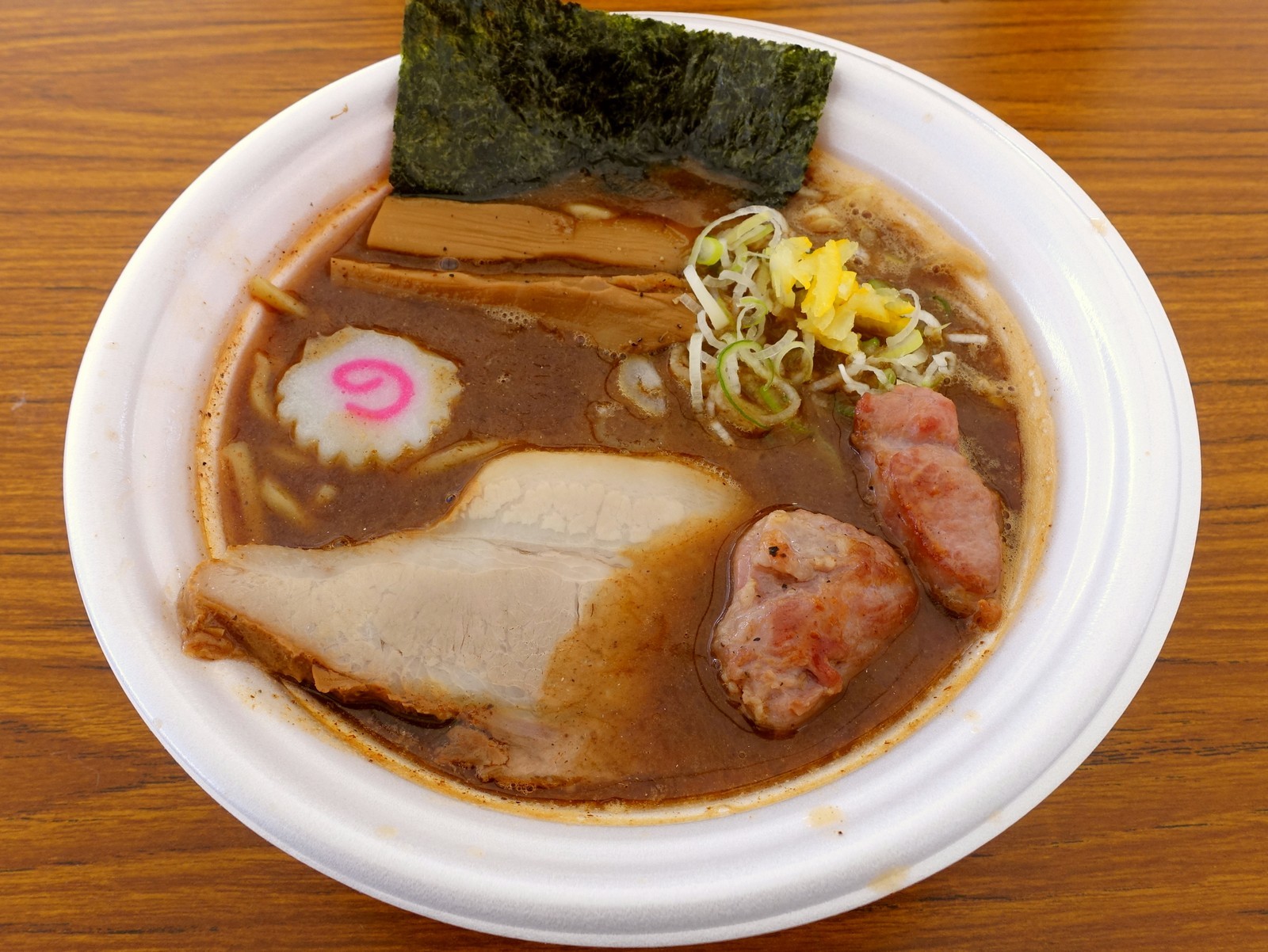 王道の濃厚豚骨魚介ラーメン 東京ラーメンショー15 中華蕎麦 とみ田 らーめん喰倒記