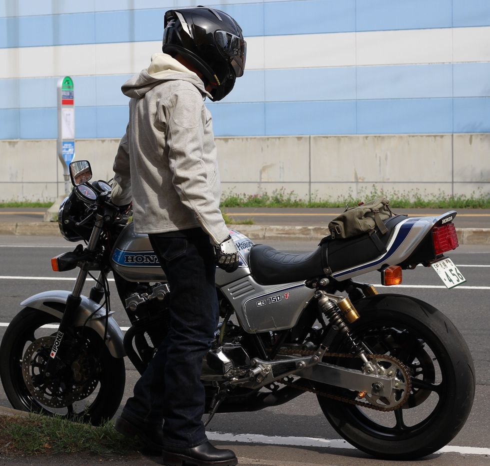 ゴアテックスと同等の防風 防水生地でパッドポケットがついたパーカースタイル バイクウェアとアメカジ ショップhistory