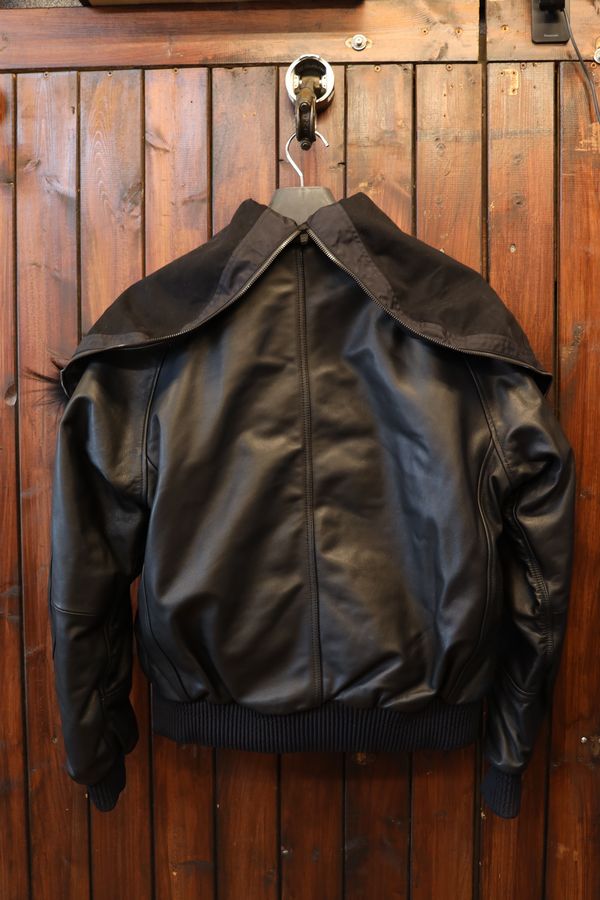 米軍の寒冷地用フライトジャケット「N-2B」をベースにKADOYAが