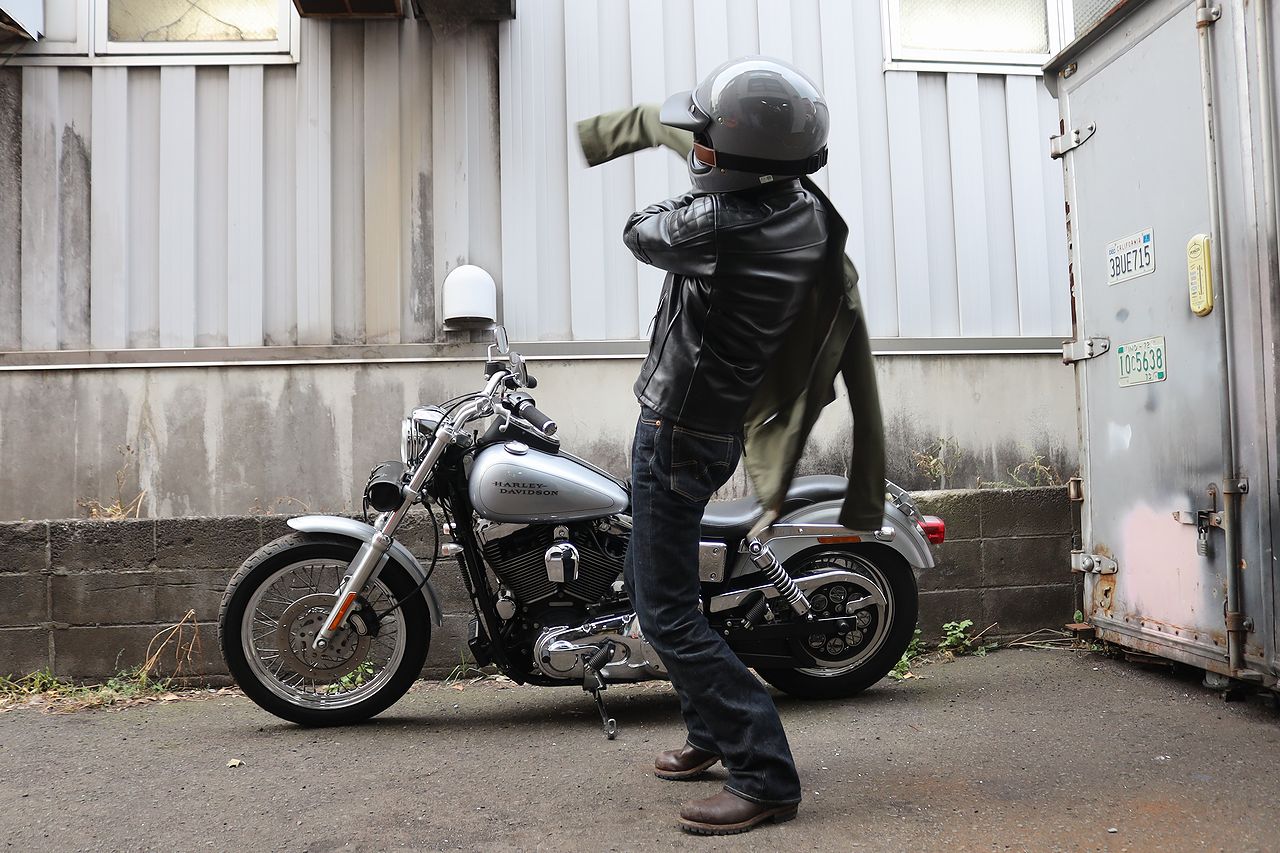 IRONから革ジャンの上にもザックリと着れるM-65タイプフィールド