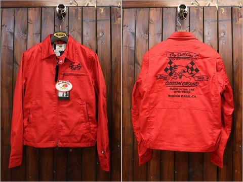 昭和の私は、スイングトップと言えば赤もしくは深い紺色ですが