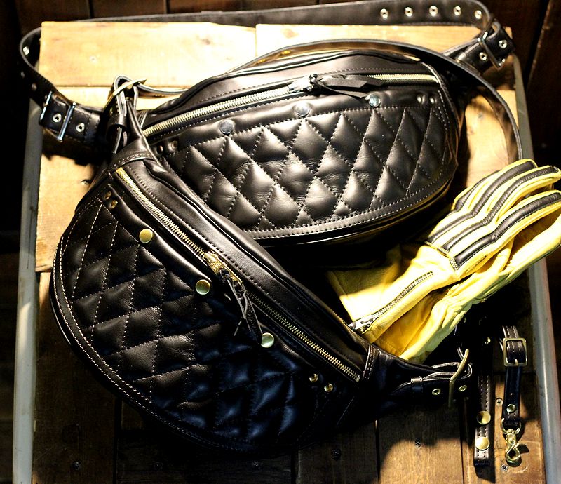 別注ショルダーバッグに、硬い革仕様を追加！ : バイクウェアと