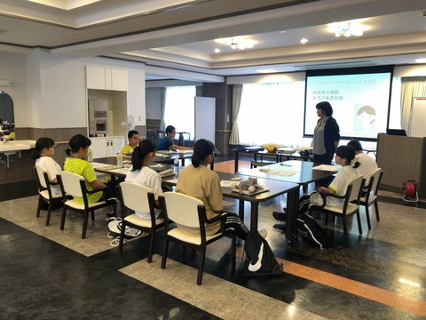 20190806_235949022_iOS