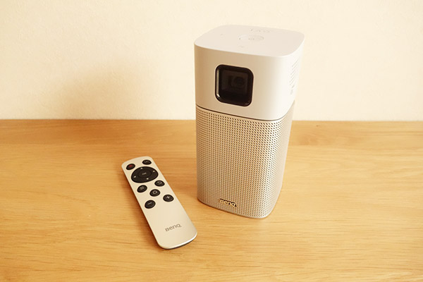 子育て世代にぴったりな小型プロジェクター「BenQ GV1 ポータブルプロジェクター」【PR】