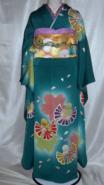 振袖のお稽古 : 着付け・人と着-ひととき- 