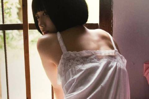 あのちゃん、透けパンティ！大きなお尻が意外とエロかったｗｗｗｗｗｗｗｗｗ