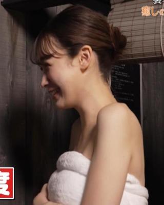 藤井サチ　美人モデルの露天風呂入浴