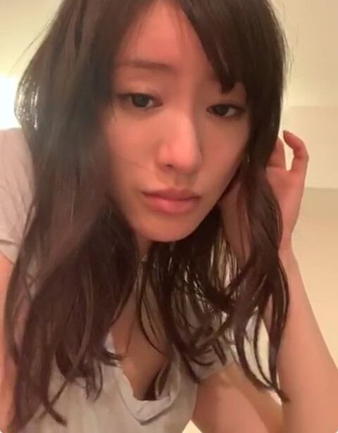 ライブ 動画 インスタ エロ
