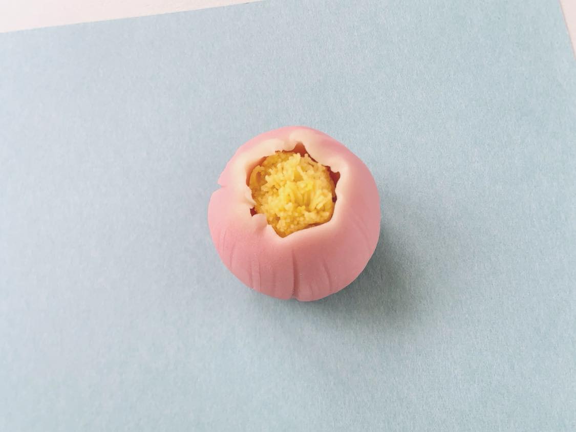ひとひの和菓子 穀雨のお菓子２ 花の王 はなのおう 5 4まで 日本茶カフェ一日 ひとひ