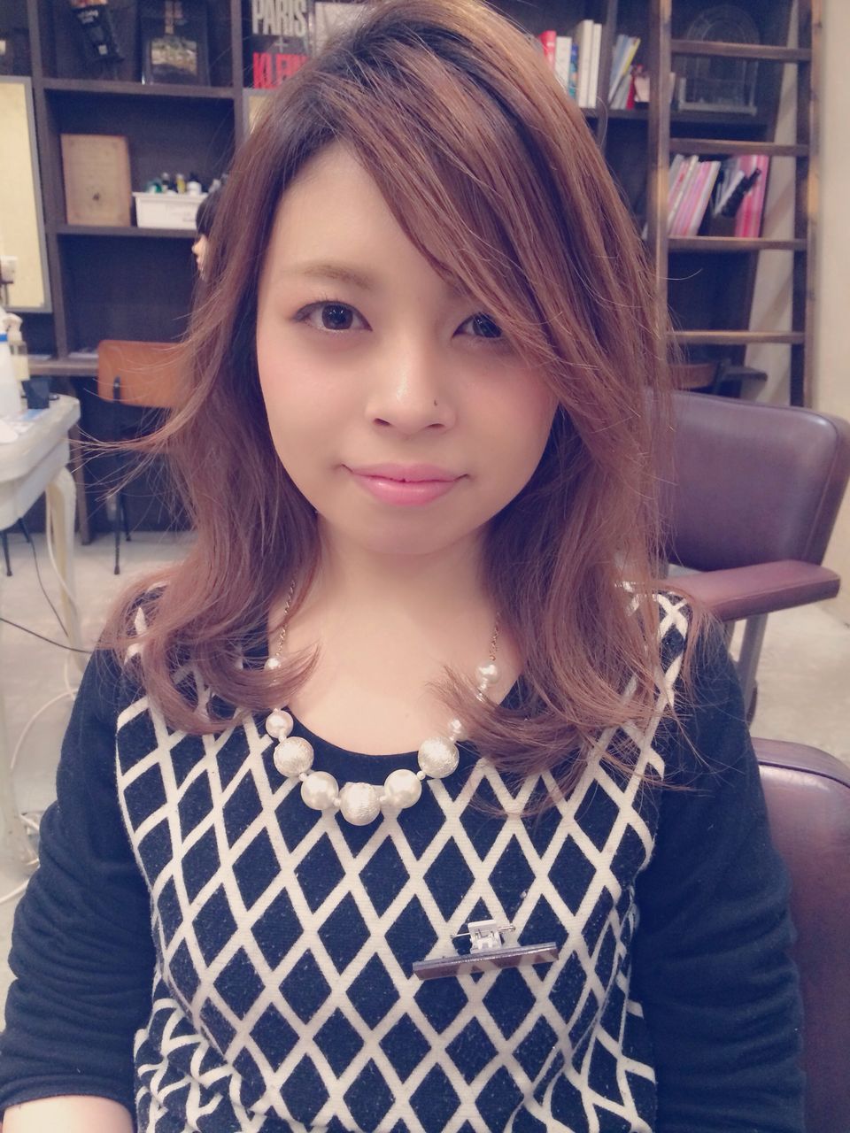 前髪 分け目はどっちにするべき 女性必見 左右で比較してみた Hitomimatsushita Blog