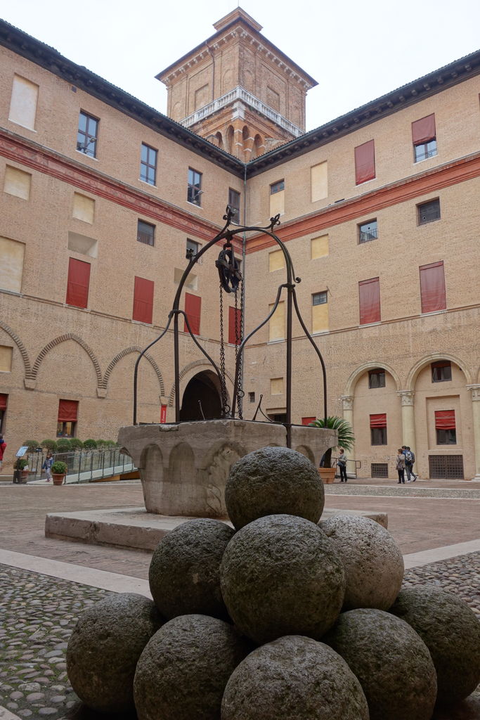 2度目のイタリア09 悲劇の伝説 エステンセ城 貧乏男の海外ひとり旅2