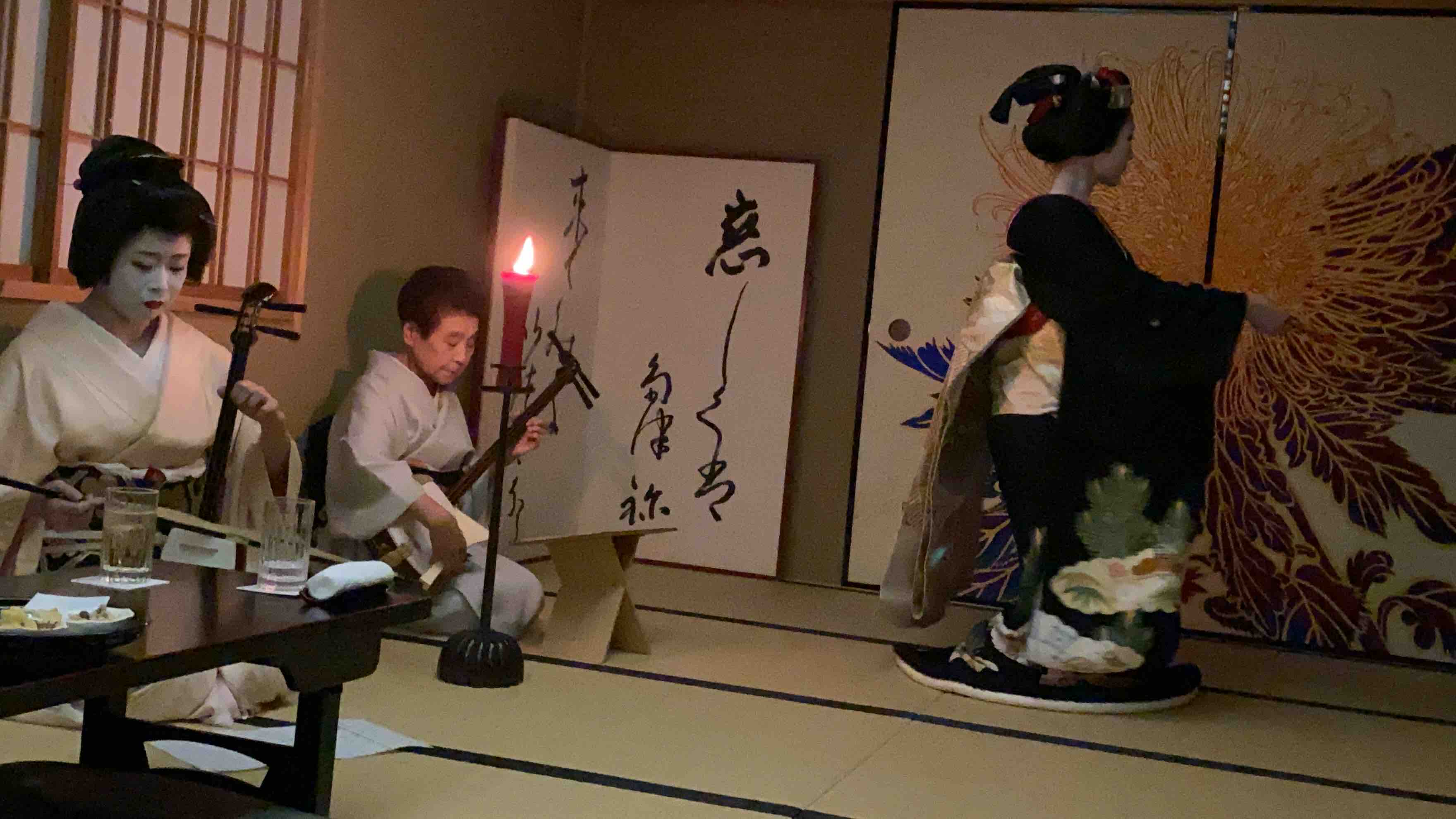襟替え お座敷 ひとすじの道