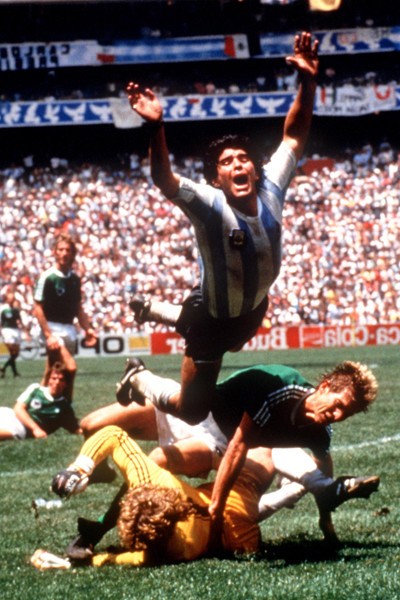 maradona20201202main-thumb-400x600-244825