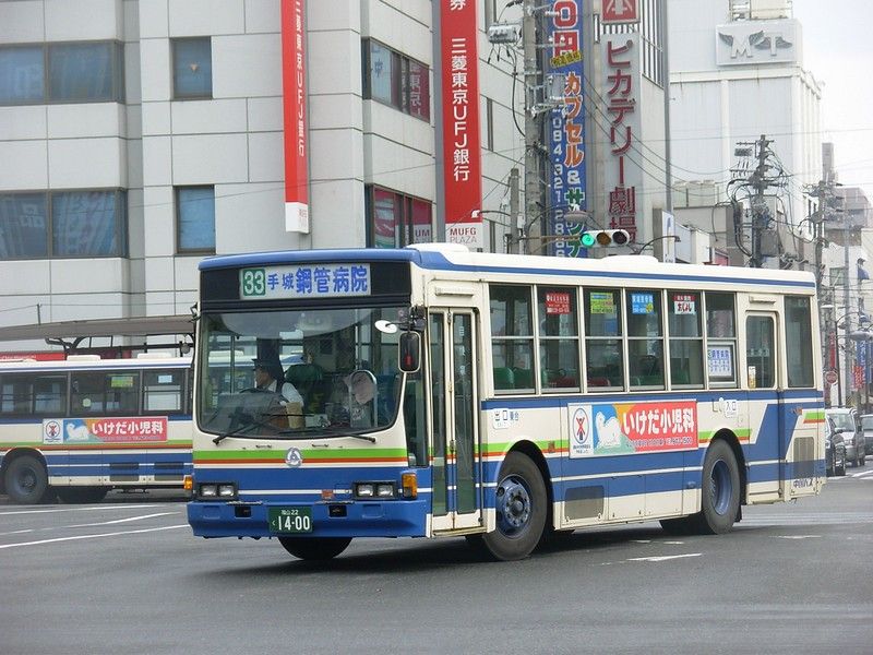 中国バス 福山22く1400日吉の空から