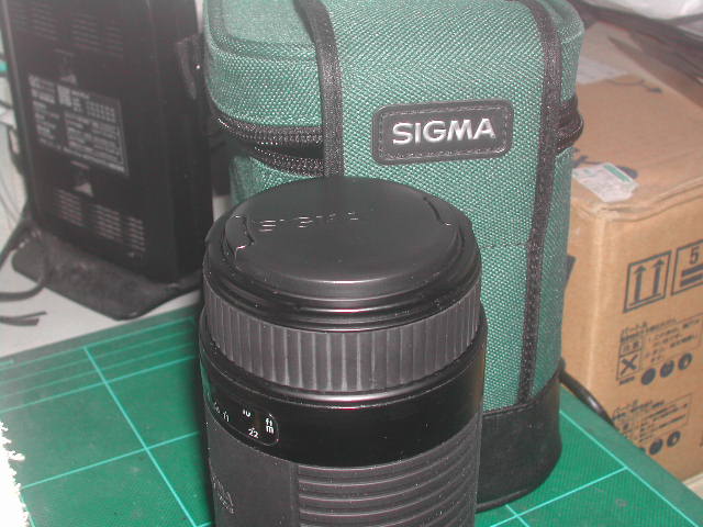 SIGMA ZOOM AF-1 f=75-300mm ズームレンズ DL75-300mm F4-5.6① : ネコマタギ☆レンズ研究所