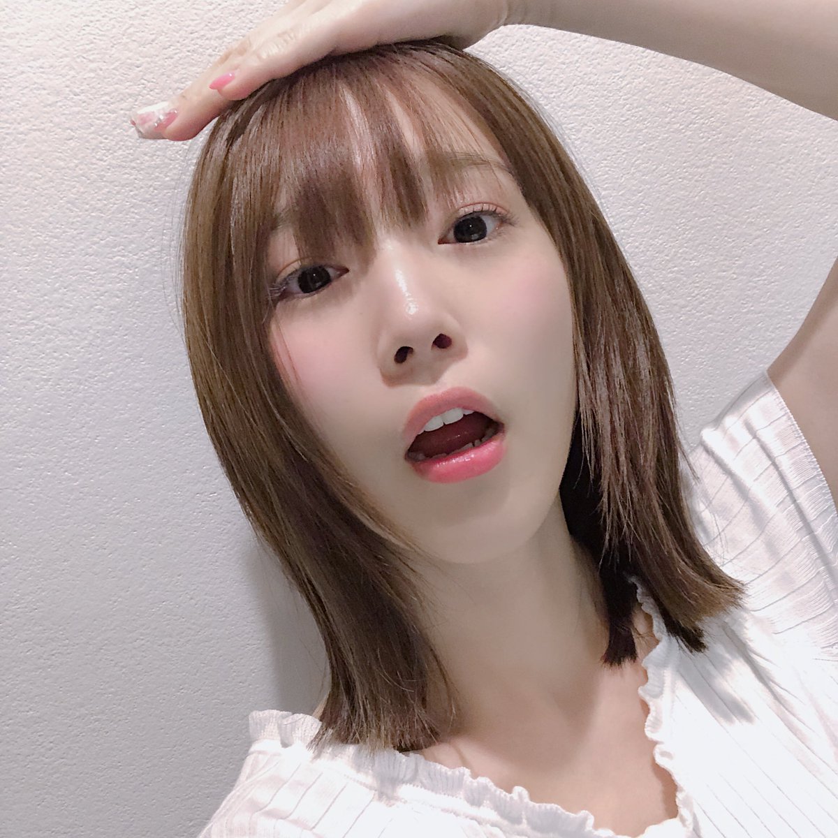 内田 真 礼 グラビア Article
