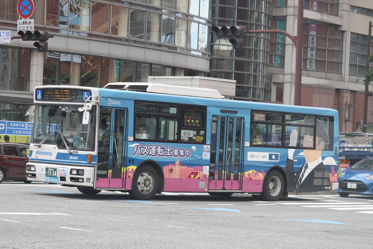 No.3400】西日本鉄道（バス） 9664（愛宕浜） : トライランダーの