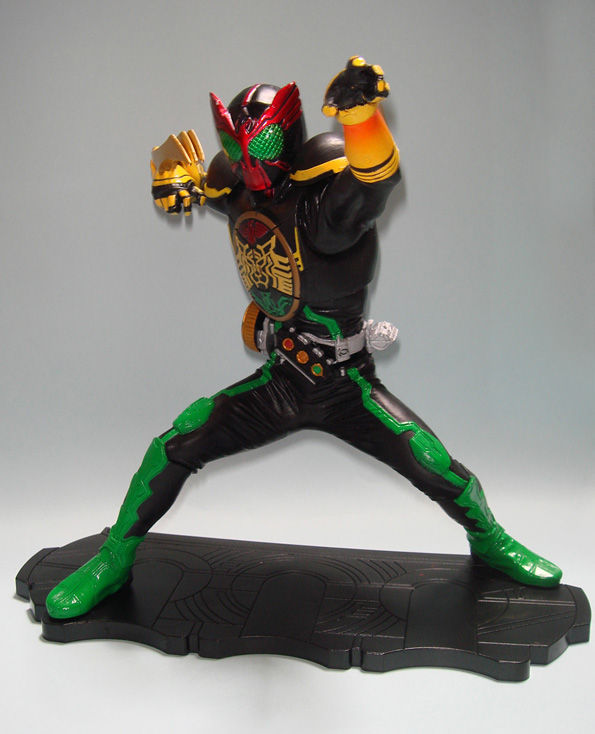 DXソフビフィギュア2 仮面ライダーオーズ　タトバコンボ25cm バンプレスト Amazon.co.jp: 仮面ライダーソフビシリーズ 仮面ライダーオーズ