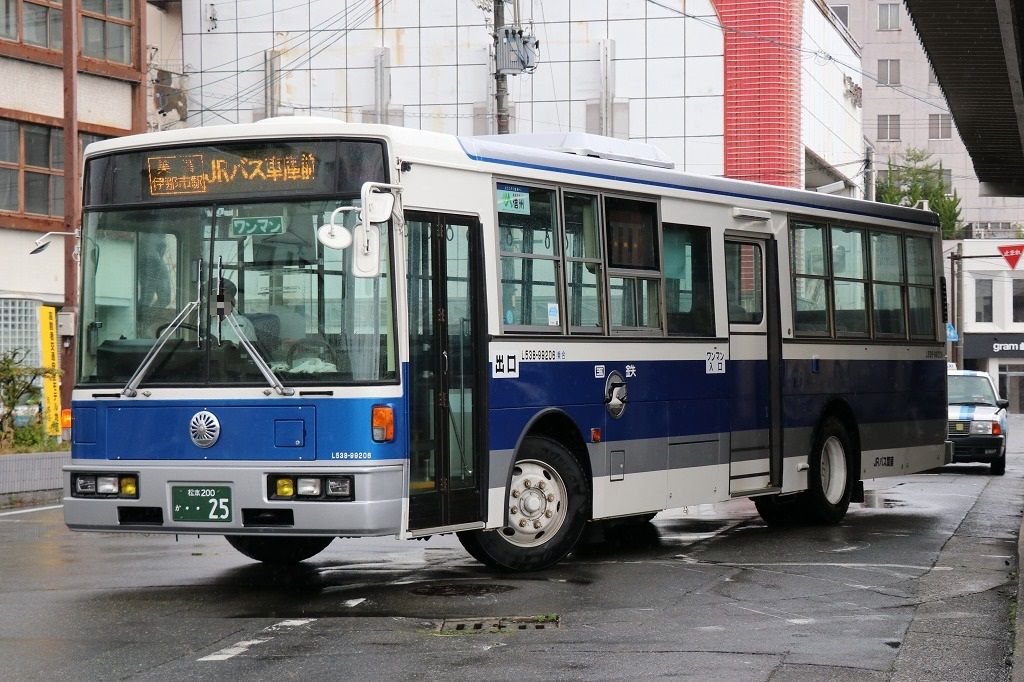 ジェイアールバス関東(中央道)の車両(2018.6) : きぬの鉄道・バスブログ