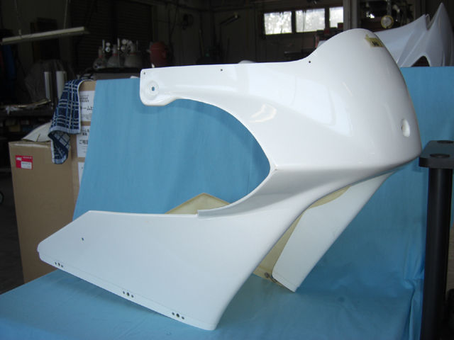 rs125 nx4 カウル アッパーカウル フロントカウル frp 白ゲル rs125 nx4 カウル アッパーカウル フロントカウル frp 白ゲル 93/94年