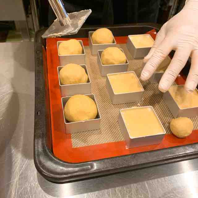 念願の 甜蜜蜜パイナップルケーキ を販売します 神戸 香港甜品店 甜蜜蜜 薬膳食材 甜蜜蜜 オーナーブログ