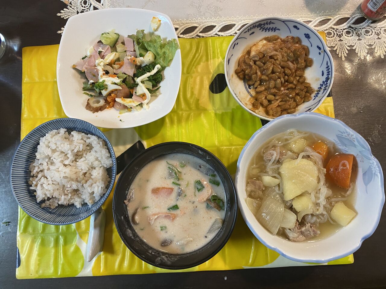 粕汁 献立 鮭の粕汁に合う晩御飯の献立教えてくださーい Amp Petmd Com