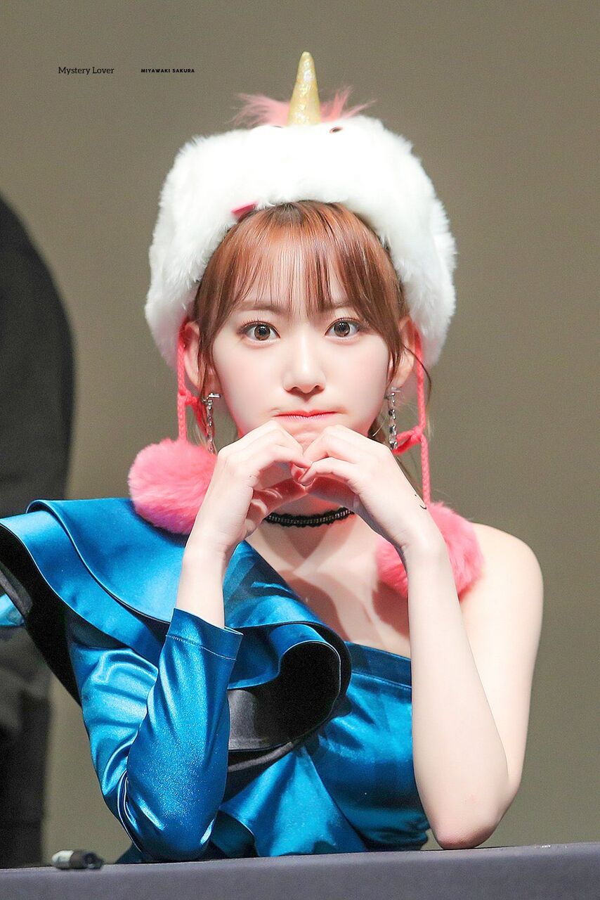 宮脇咲良さん 23 がhkt48を卒業 Iz Oneまとめニュース