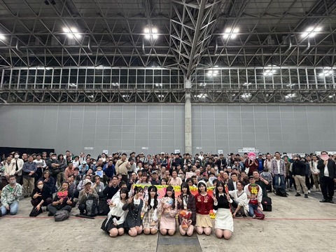 【画像】STU48諸葛望愛(15歳)の客層がこちらｗｗｗｗｗｗｗｗｗｗｗｗｗ