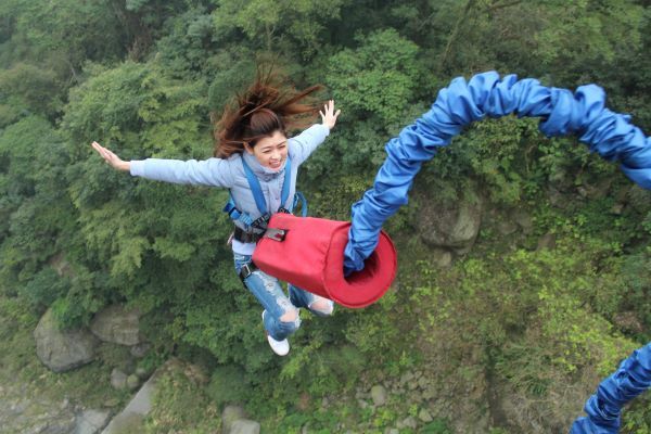 【閲覧注意】美人女さん、バンジージャンプに失敗し変わり果てた姿で発見される…(画像ｱﾘ)