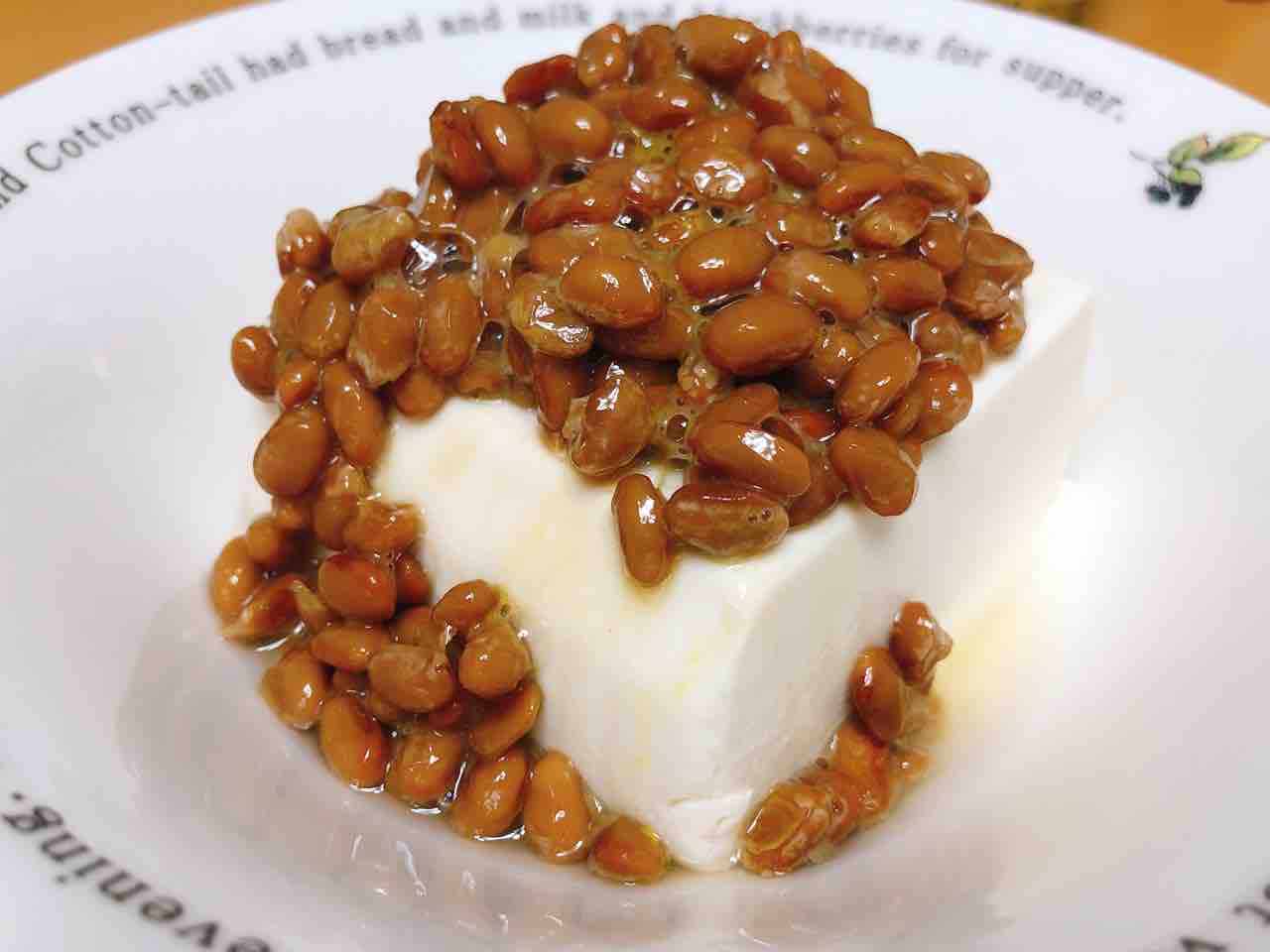 メカジキのフライ オニオンフライ 肉野菜炒め 納豆豆腐 家ごはん No 16の日常 メカジキのフライ オニオンフライ 肉野菜炒め 納豆豆腐 家ごはん No 16の日常
