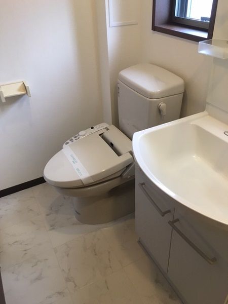 突っ張り棒カーテン 謹賀新年 今日も楽しい一人暮らし 突っ張り棒カーテン 謹賀新年 今日も楽しい一人暮らし