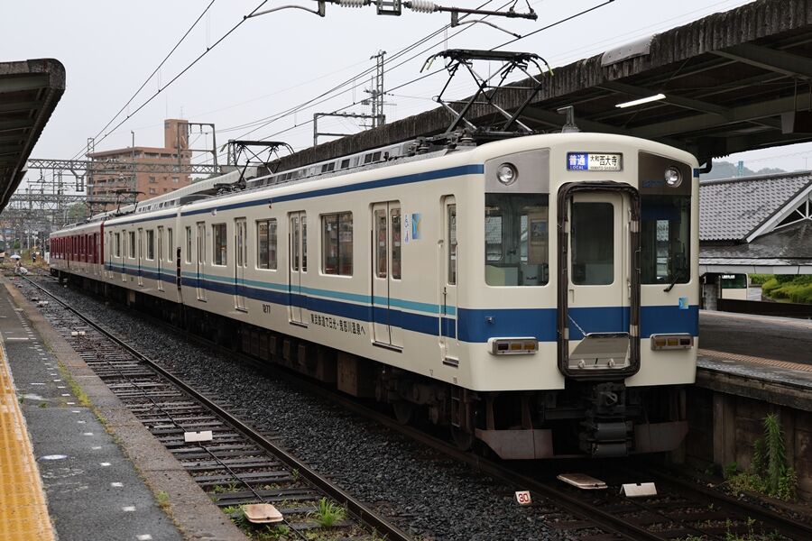 06