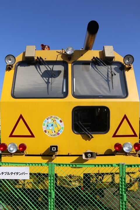 098