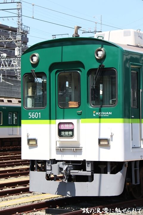052