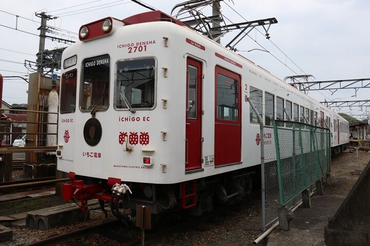093