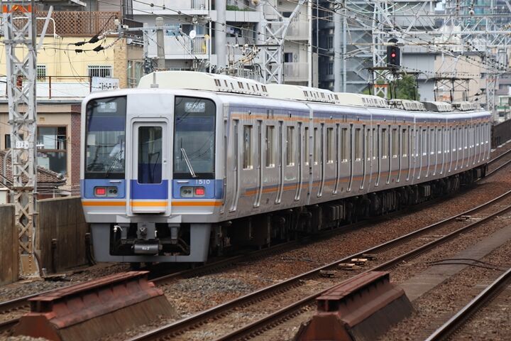 054