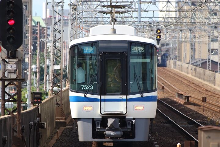 218