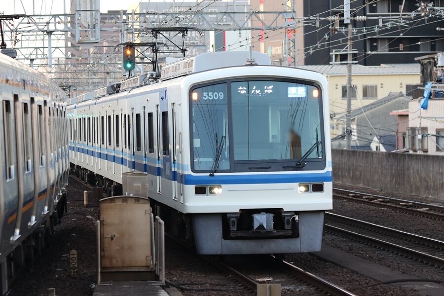 031