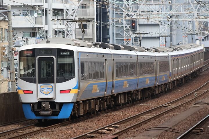 250