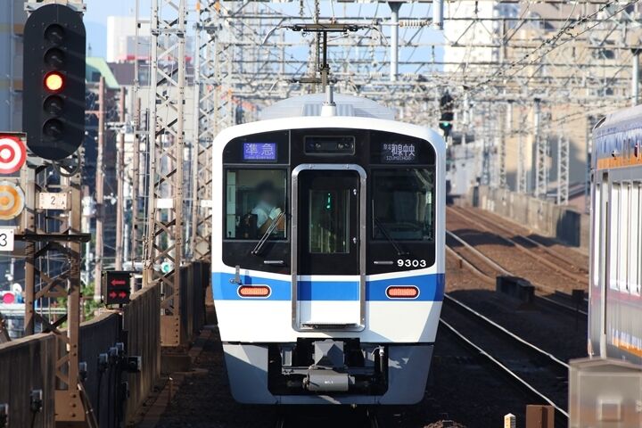 005