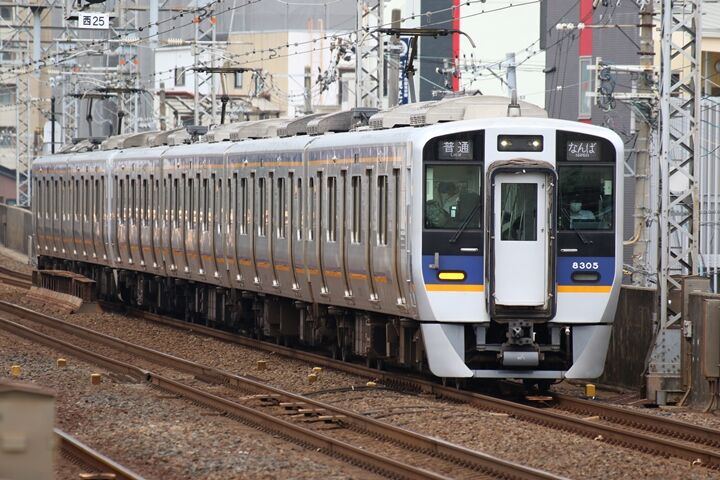 076