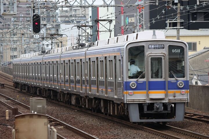 125